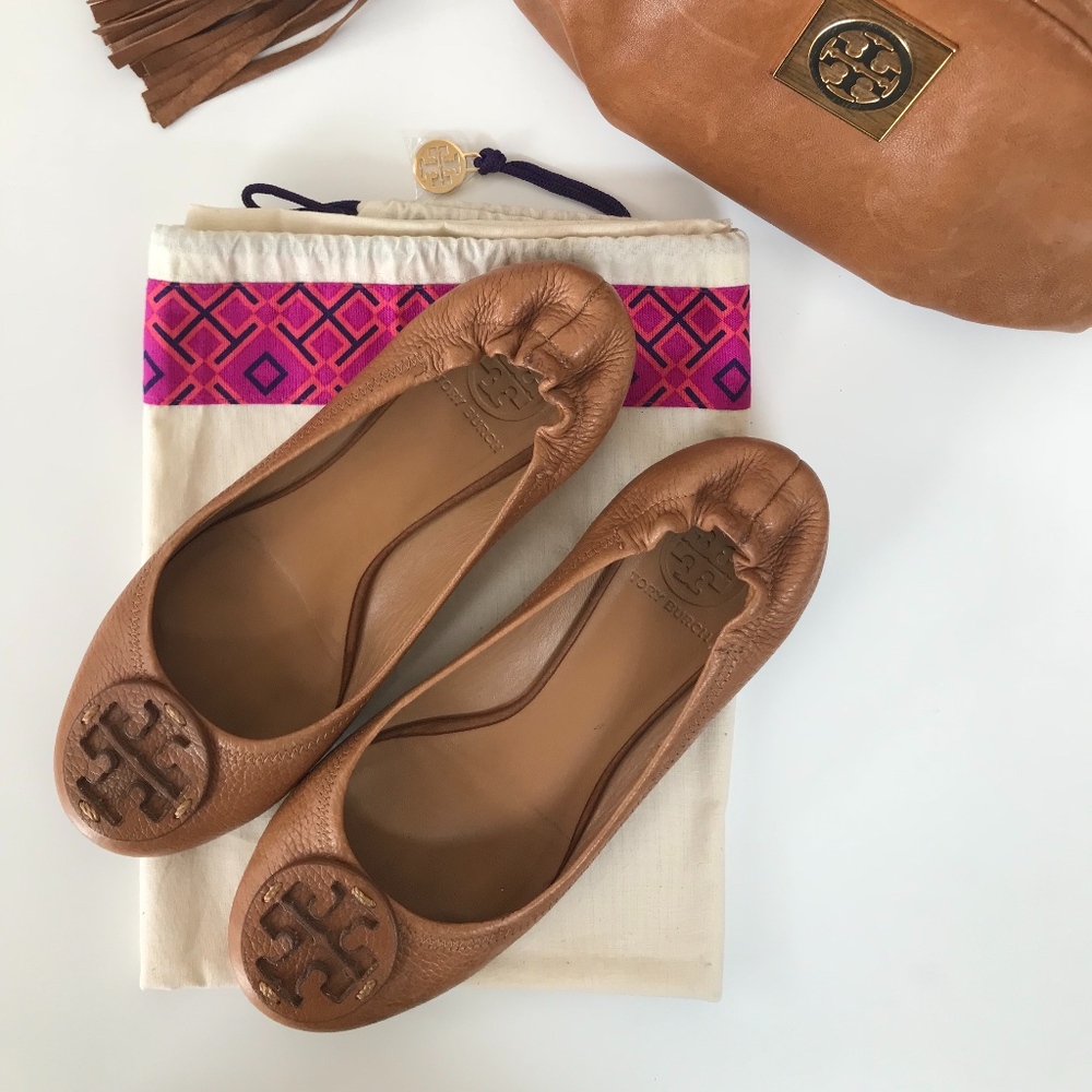 Tory Burch camel flat balls